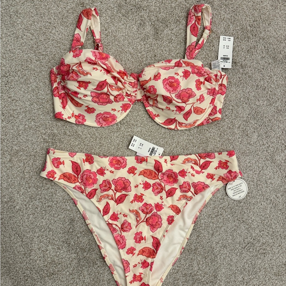 Hollister Cream and Pink Floral Curvy Balconette Bikini